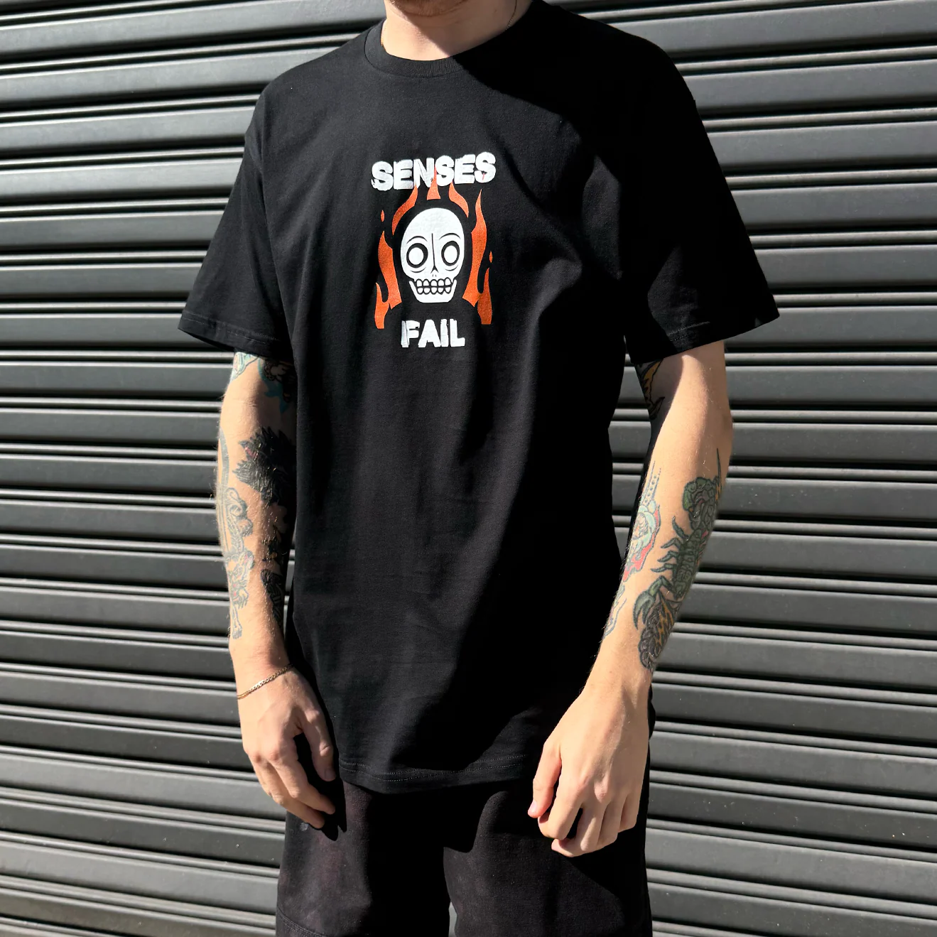 "Skull Flames Tour" T-Shirt - Image 2
